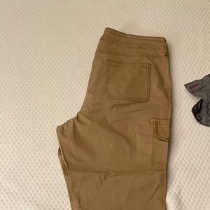 Faded Glory size 16 crop pants khaki